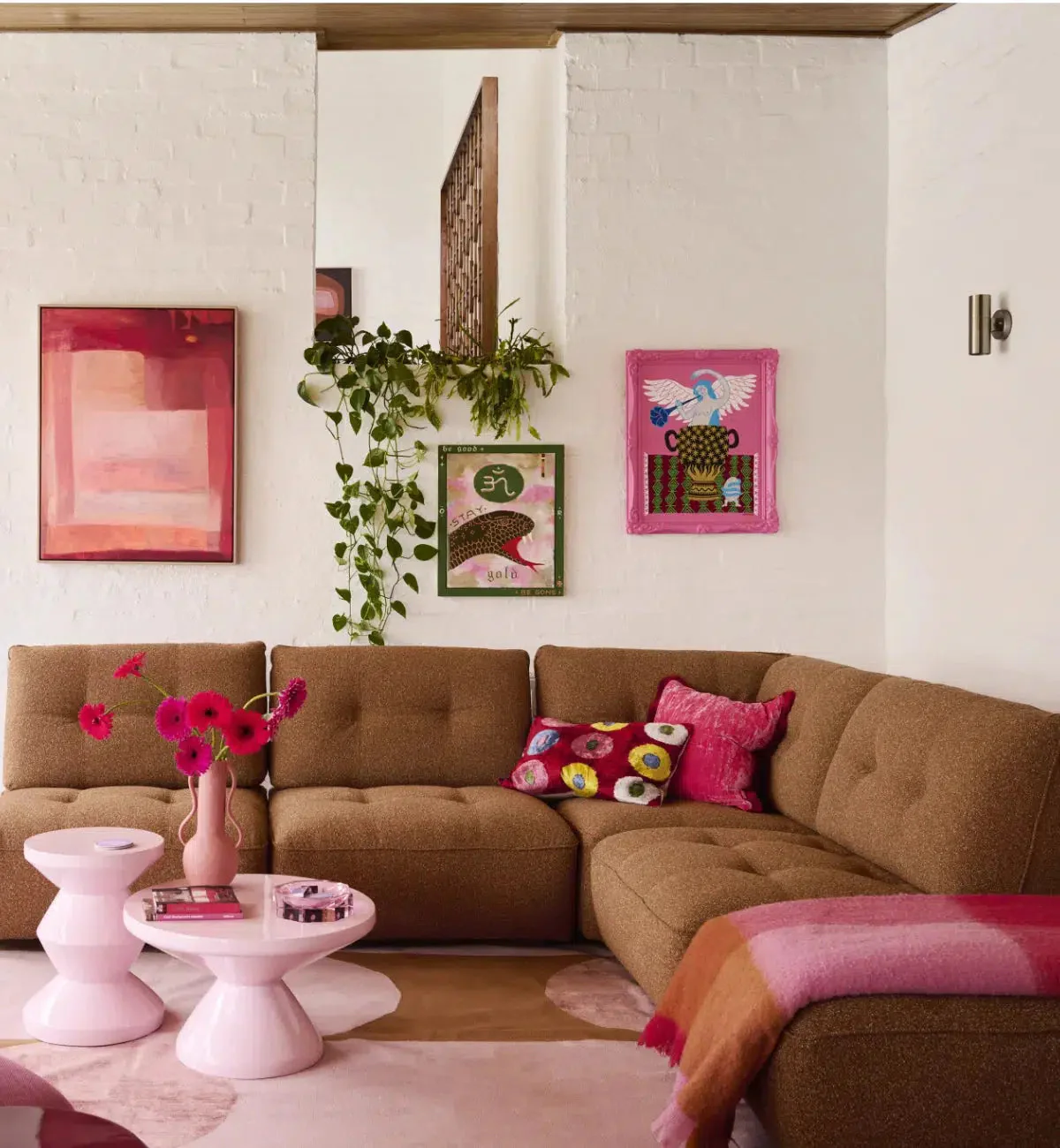 Roommate Sofa - Armless Chair In Ginger - Image 4